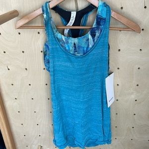 Lululemon NWT Size 2 Twist and Toil Tank